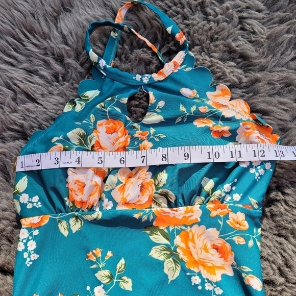 CUPSHE Women's One Piece Swimsuit Floral Print High Neck Scallop Bathing Suit XS - Picture 6 of 12